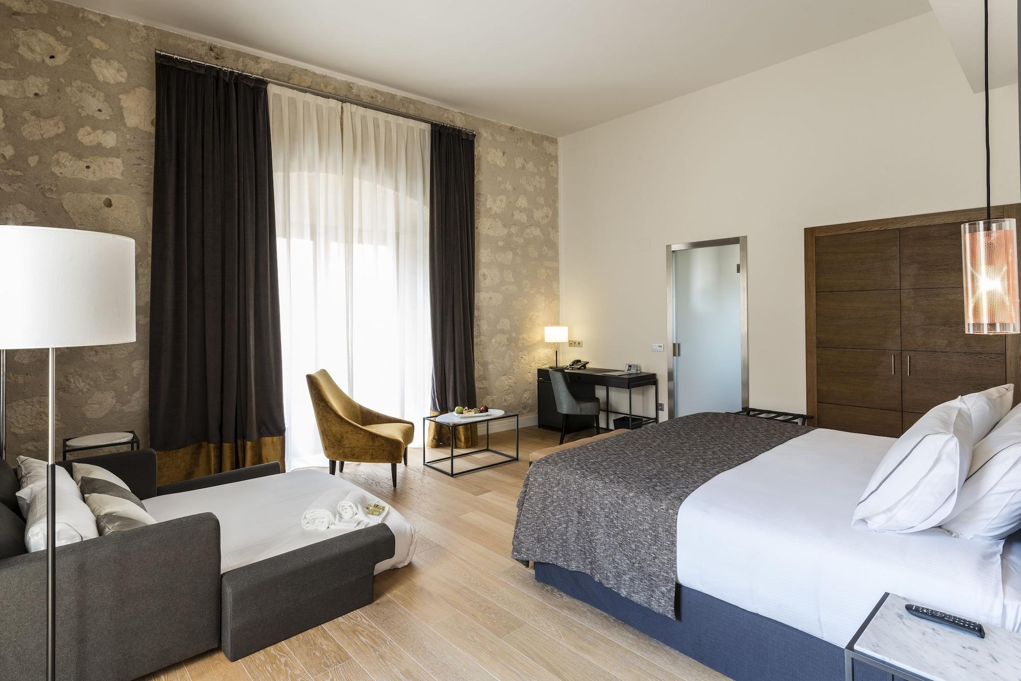 Aurea Convento Capuchinos By Eurostars Hotel Company Segovia Exterior photo Deluxe room