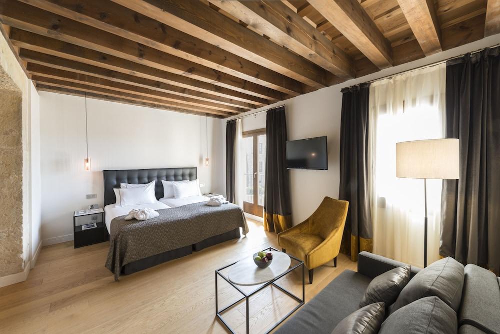 Aurea Convento Capuchinos By Eurostars Hotel Company Segovia Exterior photo Deluxe Room