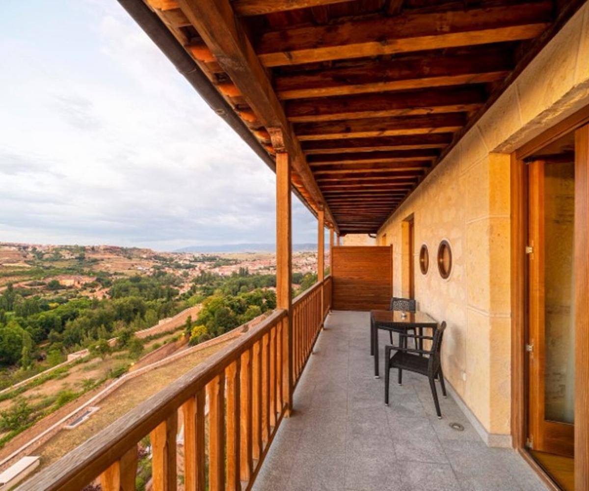 Aurea Convento Capuchinos By Eurostars Hotel Company Segovia Exterior photo A balcony