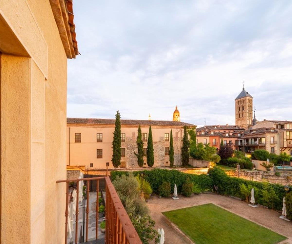 Aurea Convento Capuchinos By Eurostars Hotel Company Segovia Exterior photo View of the monastery