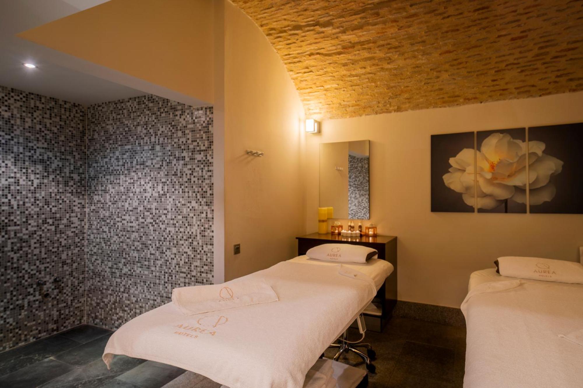 Aurea Convento Capuchinos By Eurostars Hotel Company Segovia Exterior photo A treatment room at the spa